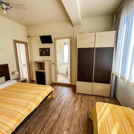 Hotel &