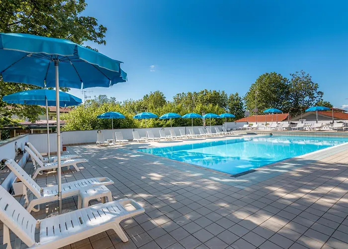 & 3* 切塞纳蒂科