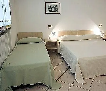 Hotel & 3*
