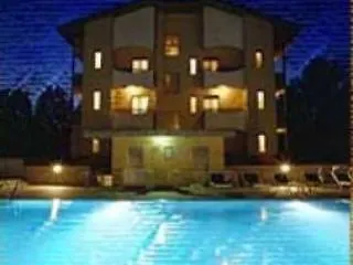 & Hotel